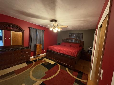 320 South Main Street Creston IL 60113