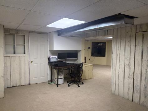 320 South Main Street Creston IL 60113