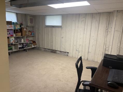 320 South Main Street Creston IL 60113