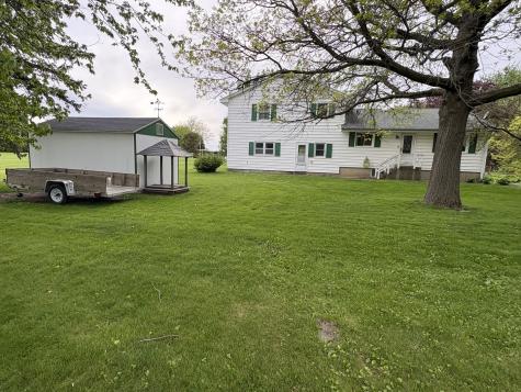 320 South Main Street Creston IL 60113