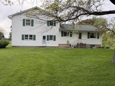 320 South Main Street Creston IL 60113