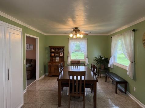 320 South Main Street Creston IL 60113