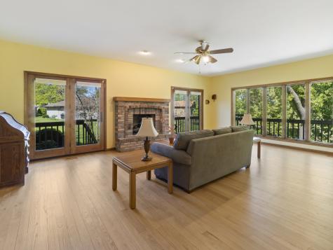 2772 Glendower Terrace Elgin IL 60124