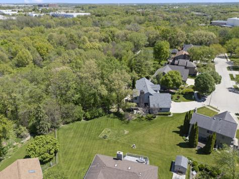 2772 Glendower Terrace Elgin IL 60124