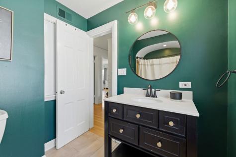 1423 Kirk Street Evanston IL 60202