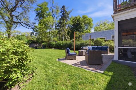 1423 Kirk Street Evanston IL 60202