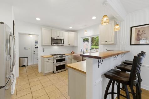 1423 Kirk Street Evanston IL 60202