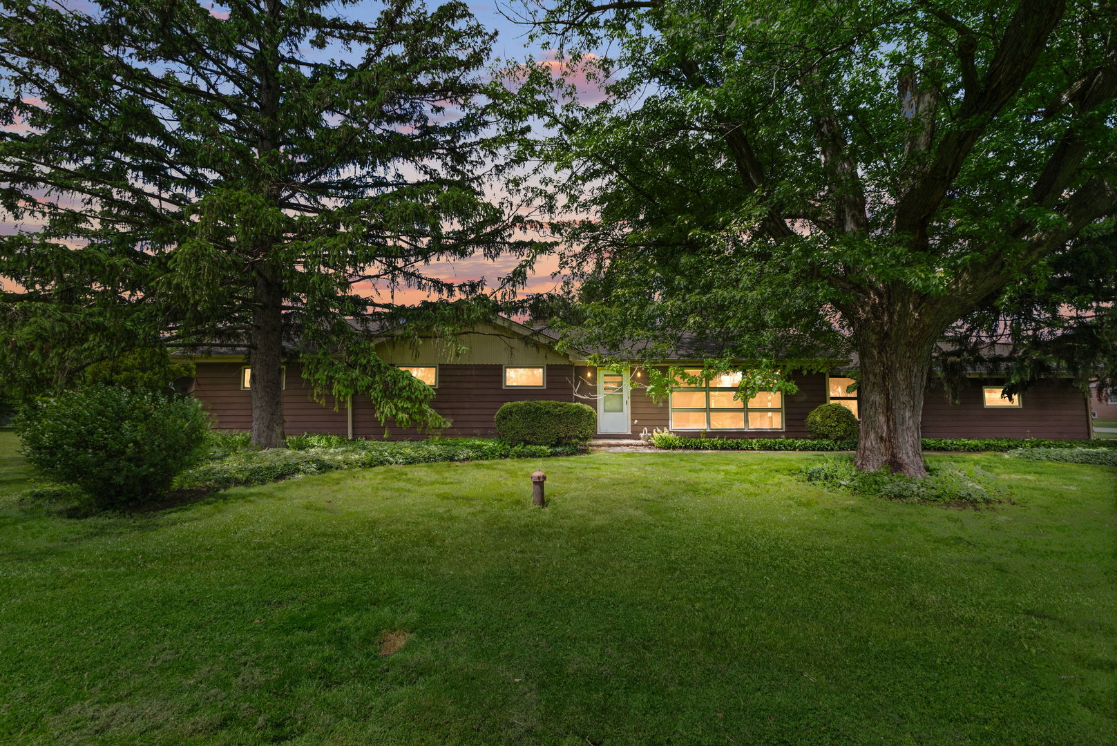 2N570 Argyle Street Lombard IL 60148
