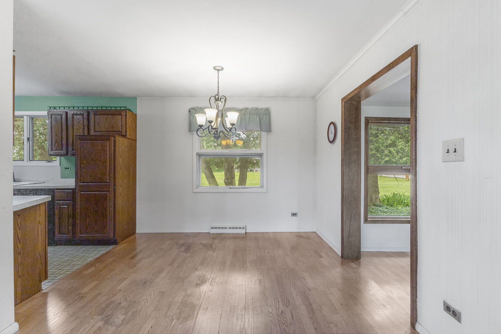 2N570 Argyle Street Lombard IL 60148
