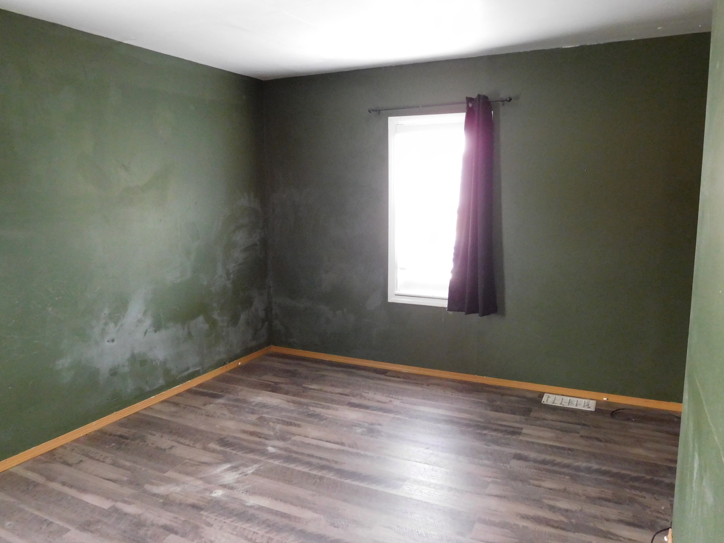 1069 Douglas Avenue Aurora IL 60505