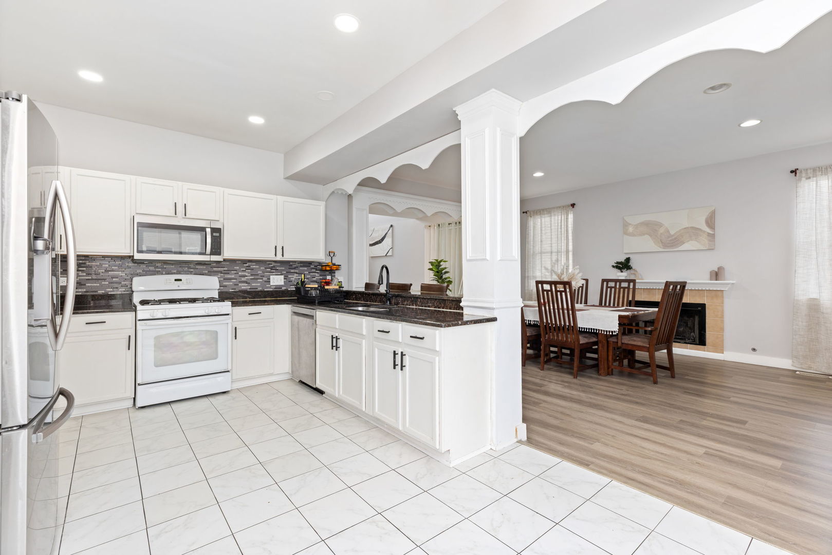 1845 Bluestem Circle Aurora IL 60504