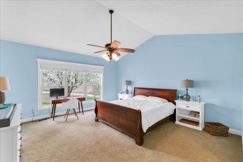 5005 Stonebridge Drive Champaign IL 61822