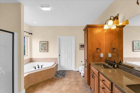 5005 Stonebridge Drive Champaign IL 61822