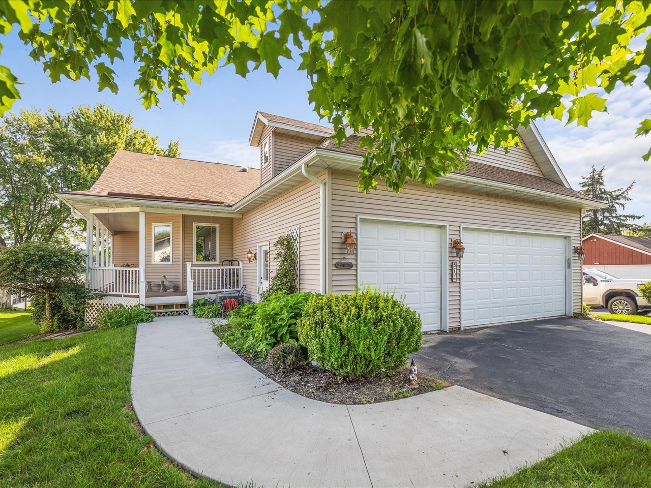 870 Breckenboro Road Davis IL 61019