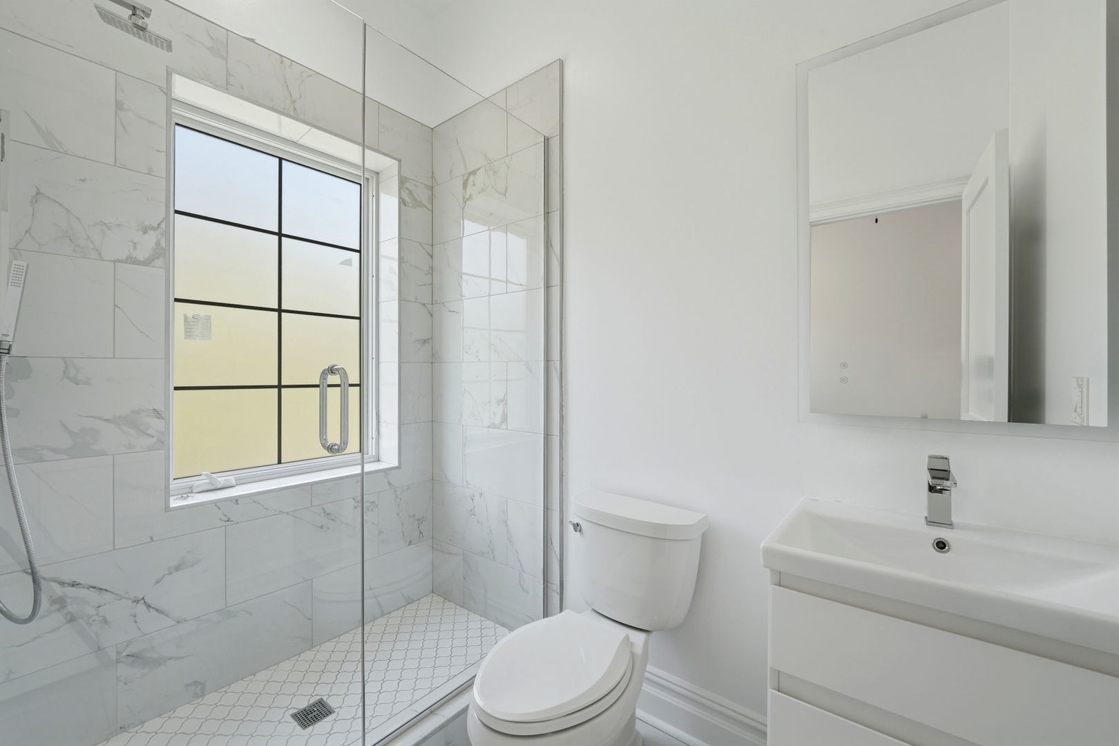 1443 North Cleaver Street Chicago IL 60642