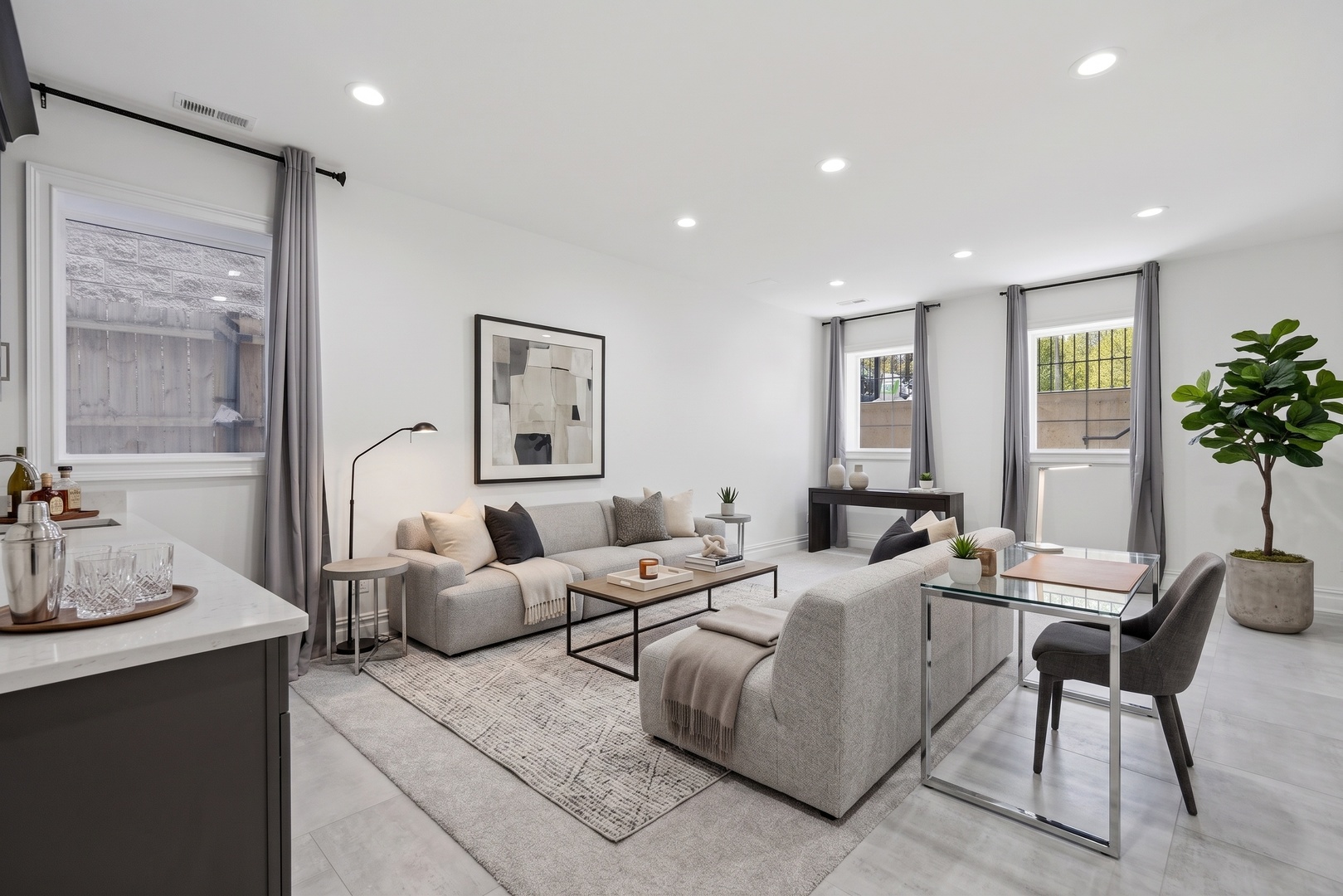 1443 North Cleaver Street Chicago IL 60642