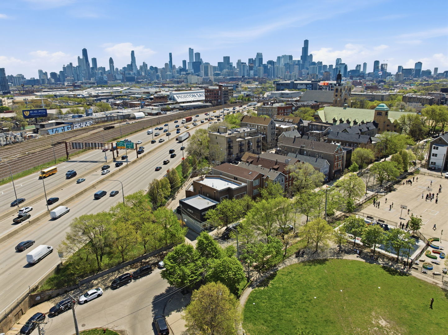 1443 North Cleaver Street Chicago IL 60642