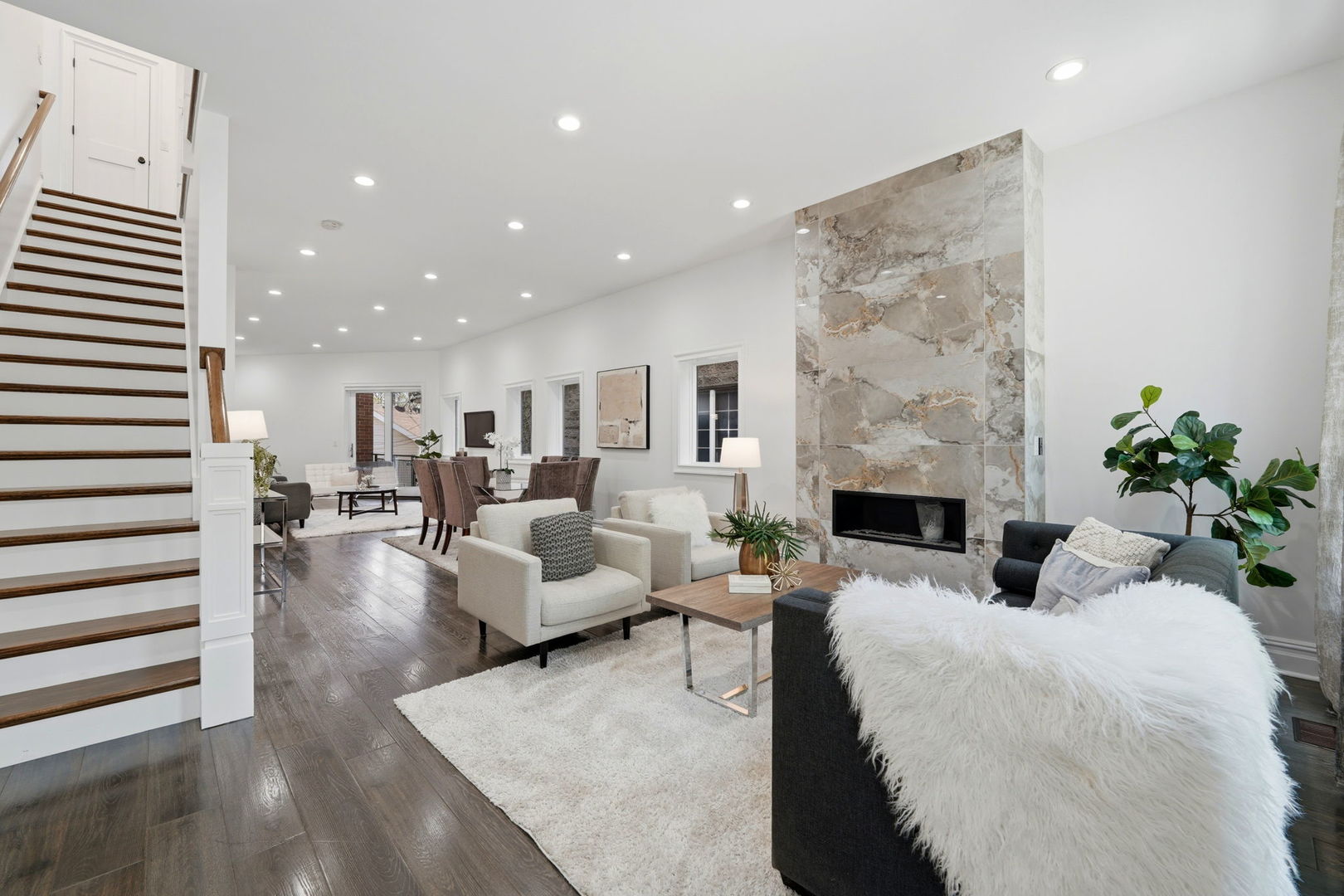 1443 North Cleaver Street Chicago IL 60642