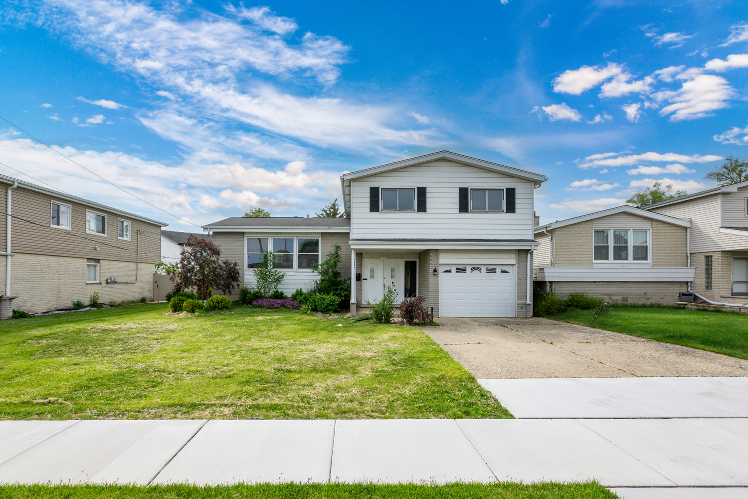 9804 North Lauren Lane Niles IL 60714