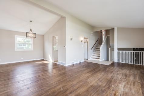 9804 North Lauren Lane Niles IL 60714