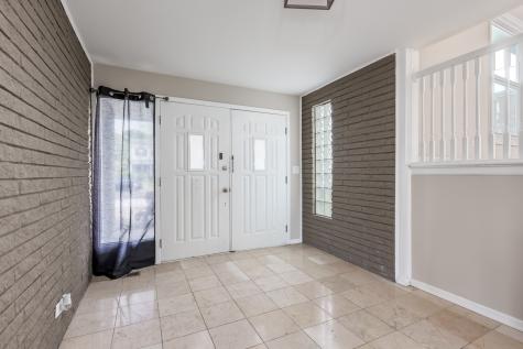 9804 North Lauren Lane Niles IL 60714