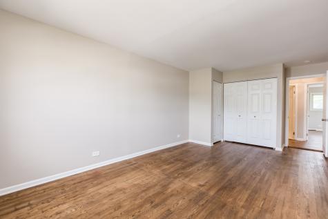 9804 North Lauren Lane Niles IL 60714