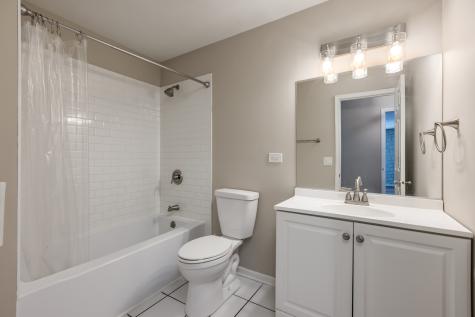 9804 North Lauren Lane Niles IL 60714