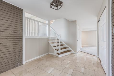 9804 North Lauren Lane Niles IL 60714