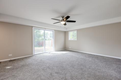 9804 North Lauren Lane Niles IL 60714