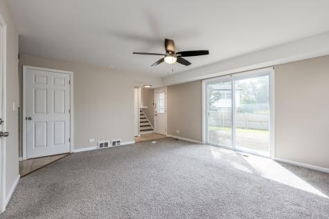9804 North Lauren Lane Niles IL 60714