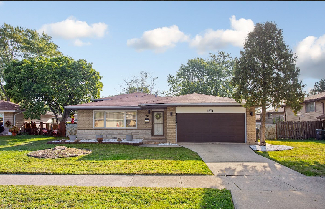 16811 Wausau Avenue South Holland IL 60473