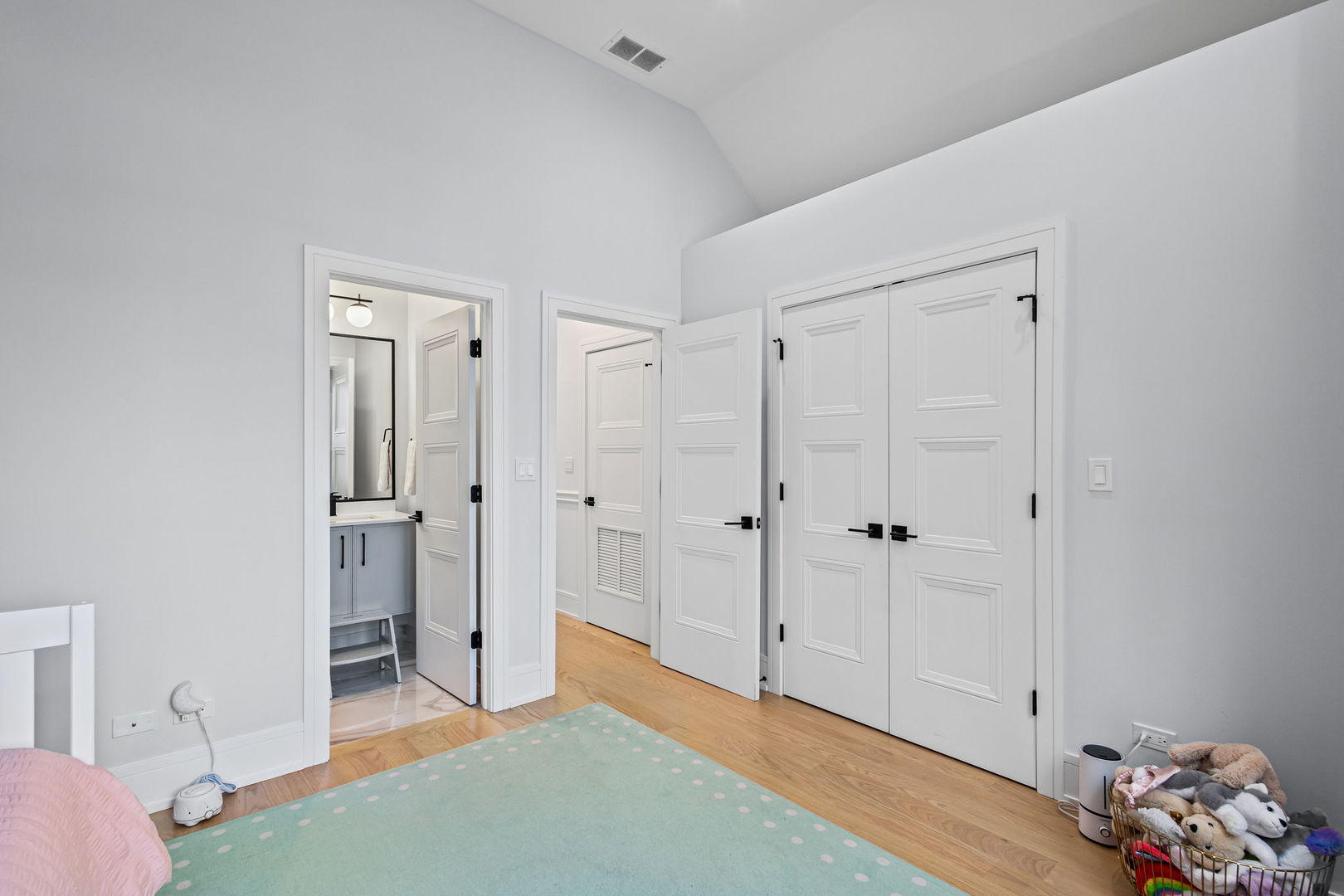 1718 North Artesian Street Chicago IL 60647