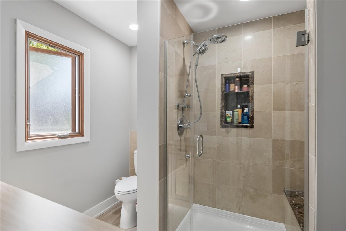 6729 West Ardmore Avenue Chicago IL 60631