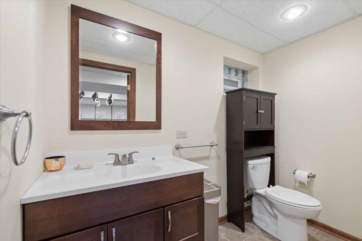 6729 West Ardmore Avenue Chicago IL 60631