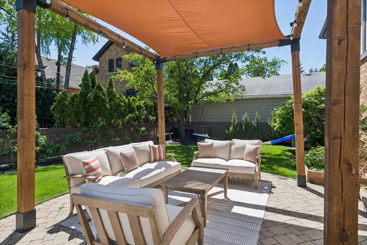 6729 West Ardmore Avenue Chicago IL 60631
