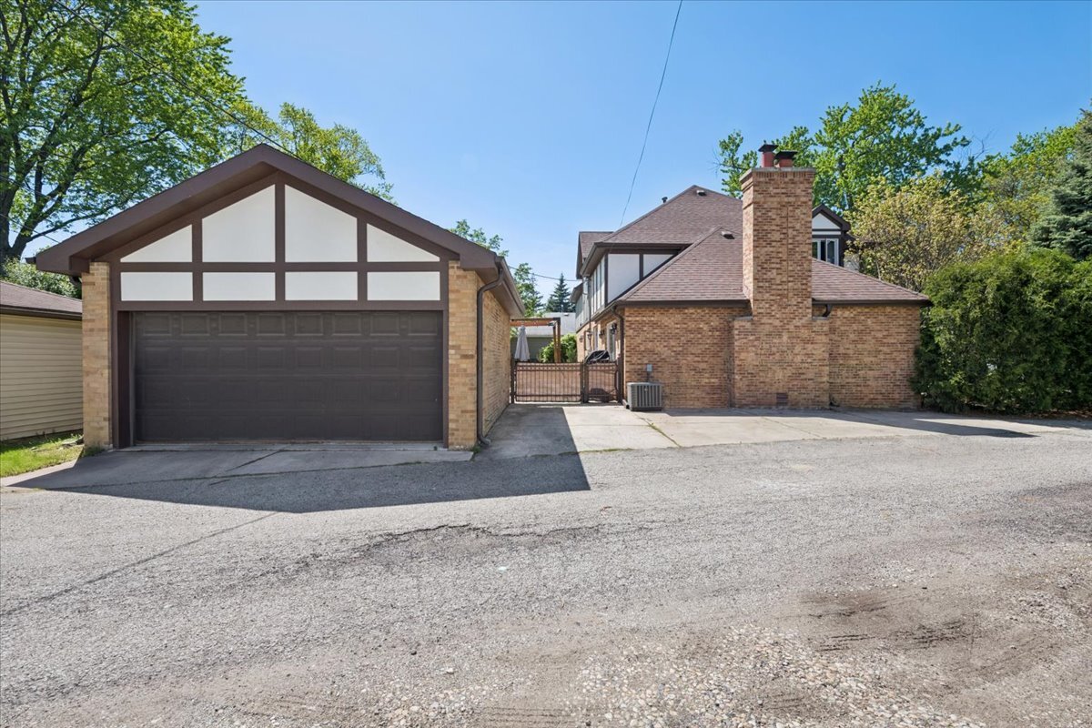 6729 West Ardmore Avenue Chicago IL 60631