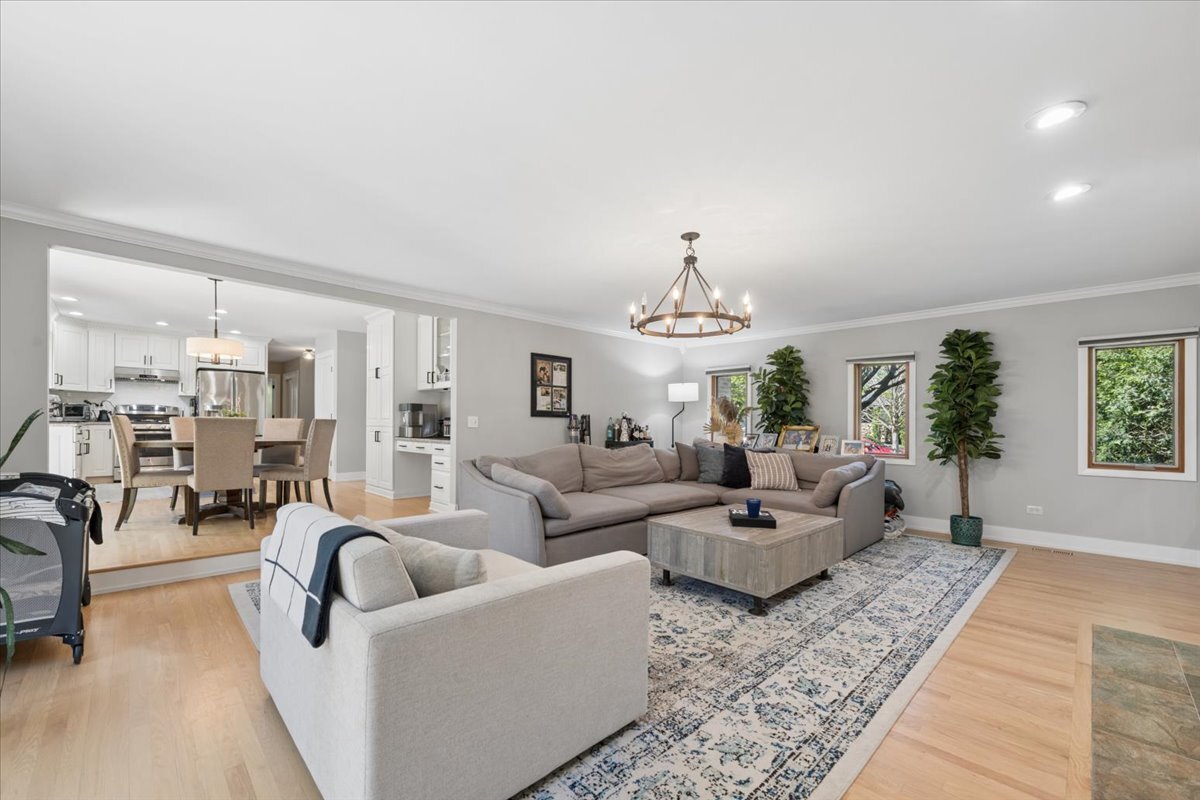 6729 West Ardmore Avenue Chicago IL 60631
