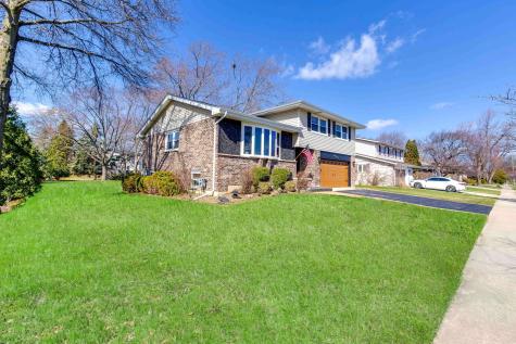 2042 South Goebbert Road Arlington Heights IL 60005