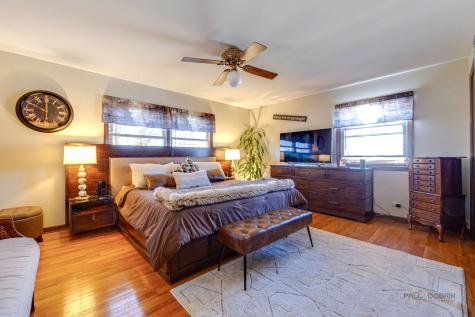2042 South Goebbert Road Arlington Heights IL 60005