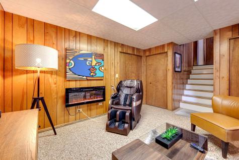 2042 South Goebbert Road Arlington Heights IL 60005