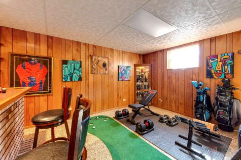 2042 South Goebbert Road Arlington Heights IL 60005