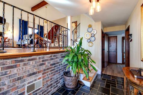 2042 South Goebbert Road Arlington Heights IL 60005