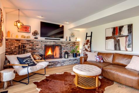 2042 South Goebbert Road Arlington Heights IL 60005