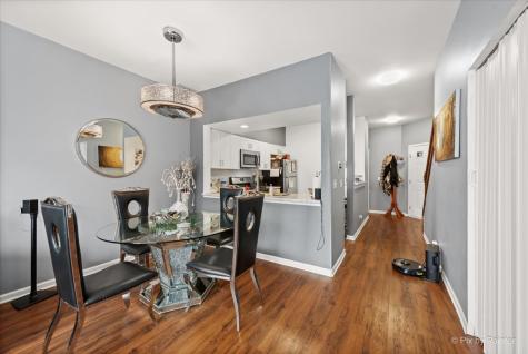 1431 Essex Street Algonquin IL 60102