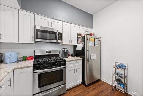 1431 Essex Street Algonquin IL 60102