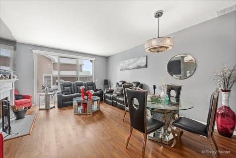 1431 Essex Street Algonquin IL 60102