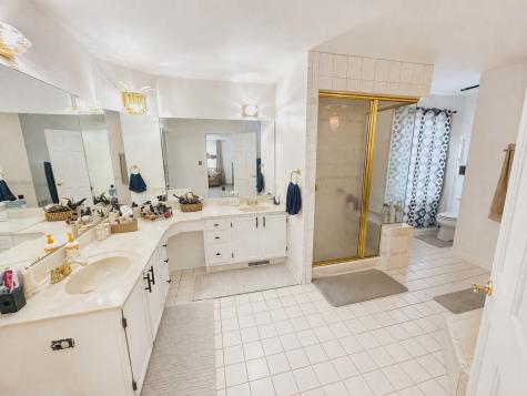 221 Windsor Drive Bartlett IL 60103