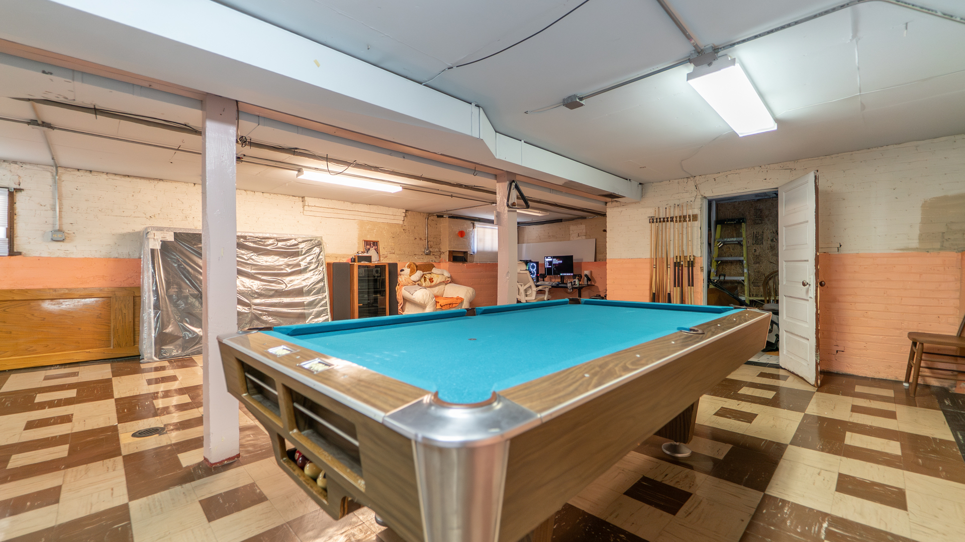 10613 South Avenue F Chicago IL 60617