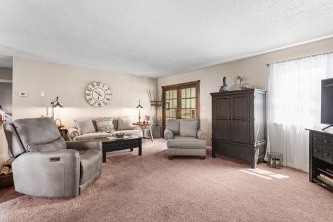 1106 Holiday Drive Champaign IL 61821