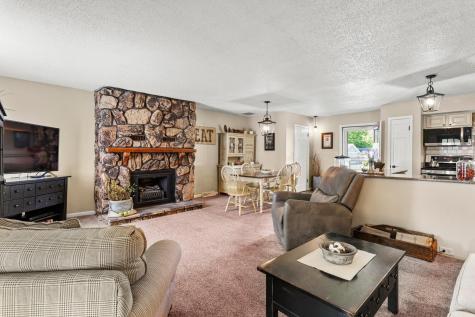 1106 Holiday Drive Champaign IL 61821